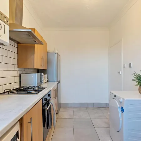 Stylish 2 Bed Apartment Near Central London Exterior photo